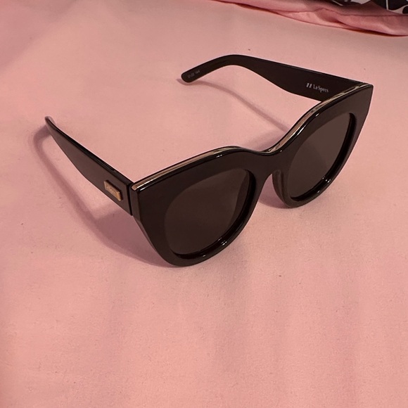 LE SPECS AIR HEART GLASSES - Picture 1 of 6